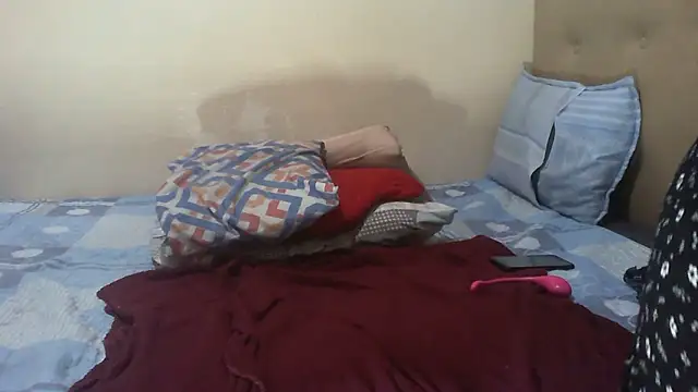 sweetslender - Sweetslender's free webcam - UK Sex Cams