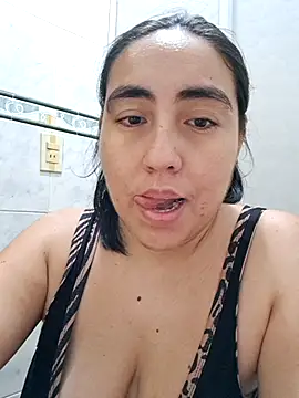 SweettyNaugthy webcam