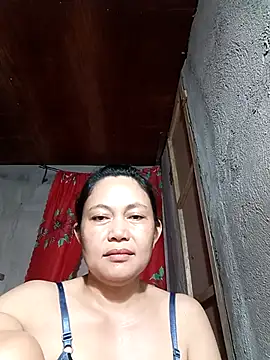 Everleigh_mom webcam