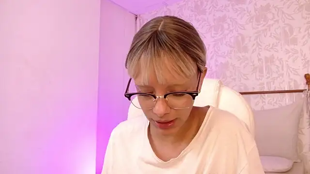 peyton_golden1 webcam