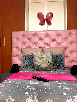 VeryGoodBadGirl1 webcam