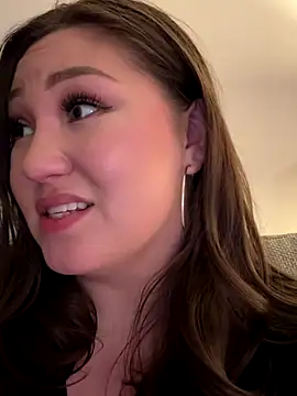 rosiedixx (F young) - Reverse cowgirl dildo ride