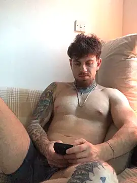 -ThomasJr- Live Webcam on Stripchat