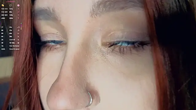 MaliaBourraine webcam