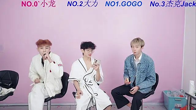 Beautifulboys-999 webcam