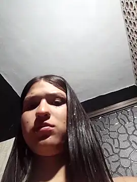 AggathaSanders_ webcam