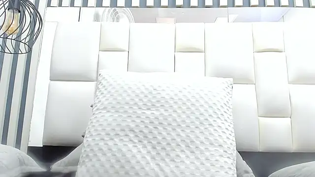 camila__herrera webcam