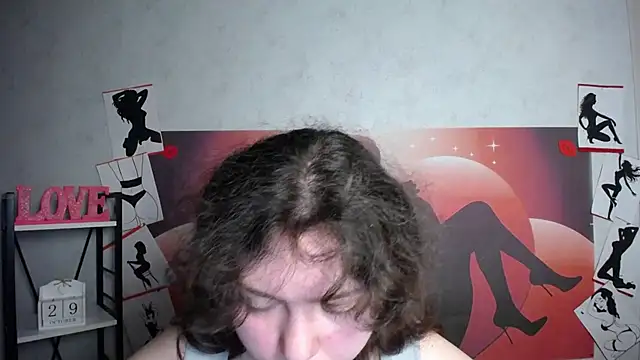 NeonilaLisova webcam