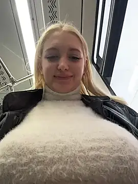 milkyy_wway - Milkyy_wway's free webcam - UK Sex Cams