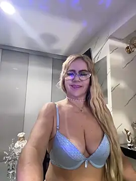 LARIANA_RIVERA23 webcam