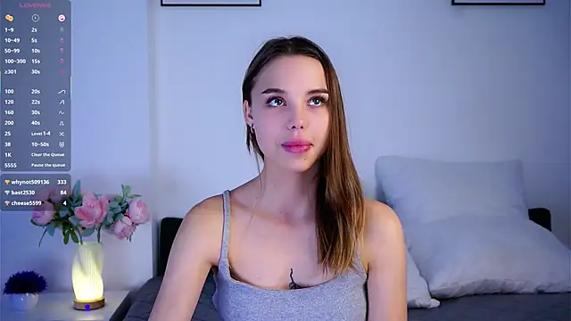 JunieTrippett webcam