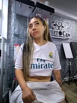 ManuelaVeelez webcam