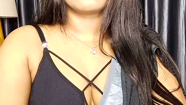 Goddess_Niharika webcam