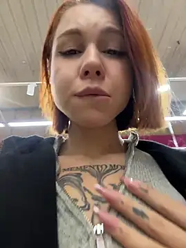 RosieSecret Live Webcam on Stripchat