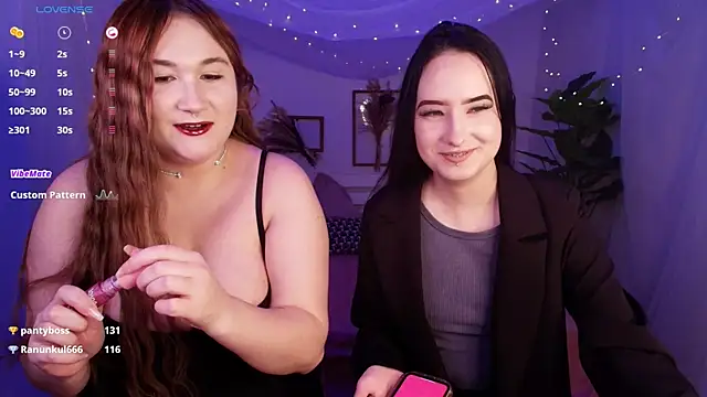 laura_palmerr webcam