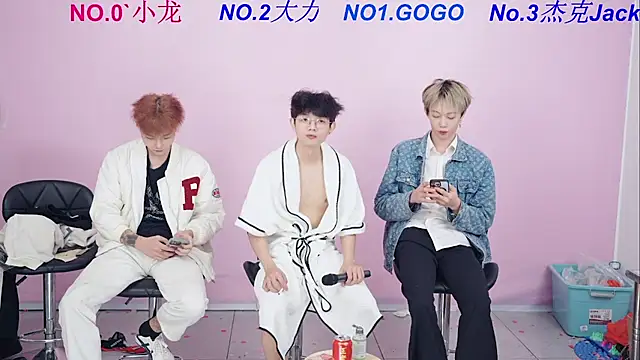 Beautifulboys-999 webcam