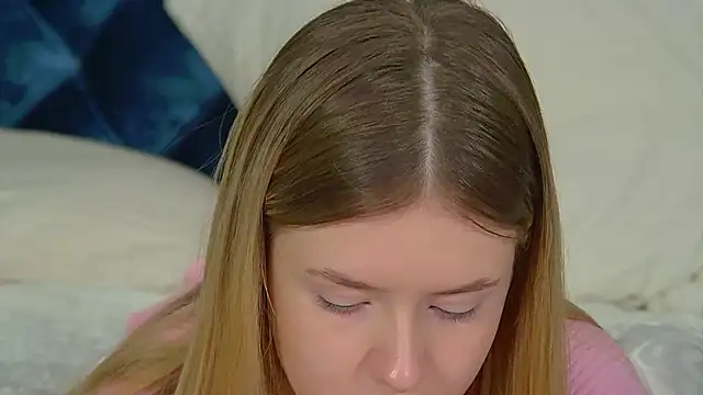 MilanaBalmain webcam