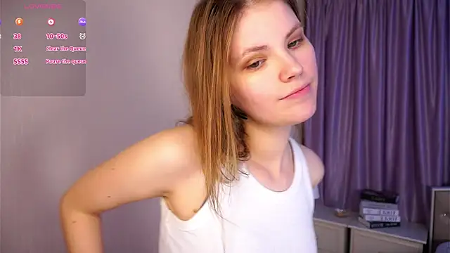 YoshieGradney webcam