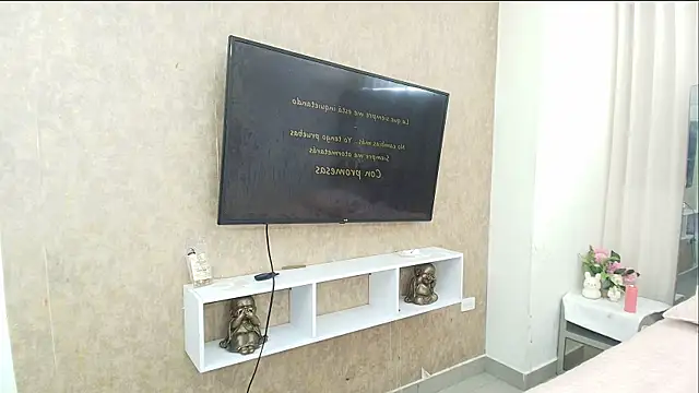 sexy_melany_xxx (T young) - cum in public .....MILK FOR Everyone for