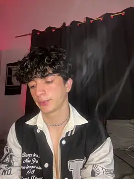 lion_cherry21 (M twink) - Fuck my ass Hard in doggy 5 min