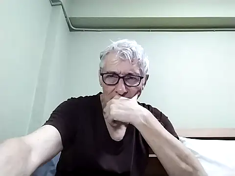 BIGUNCUTHARDCOCK webcam