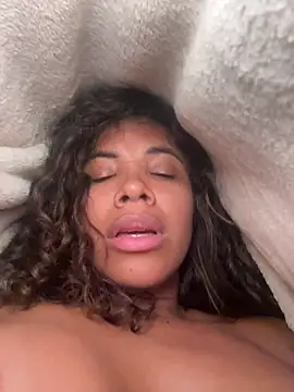 brunettexio (F young) - Show cum