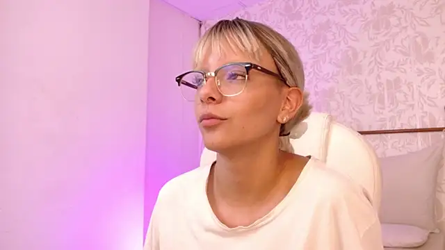 peyton_golden1 webcam