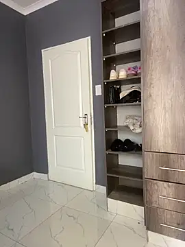 Ebony_Warlock_ webcam