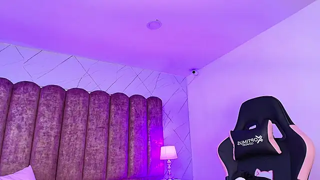 Fluffy_Bubble21 webcam