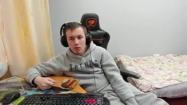 iliaskrislove webcam