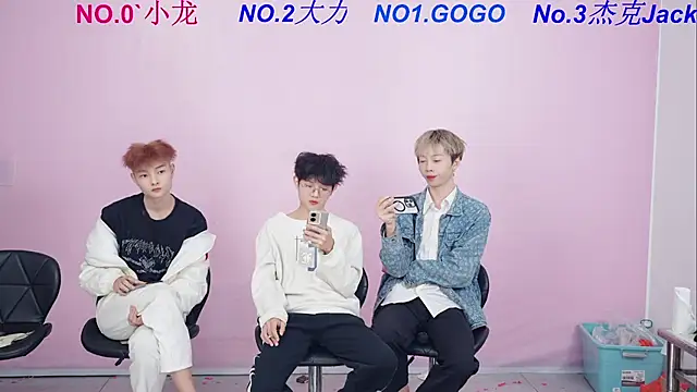 Beautifulboys-999 webcam