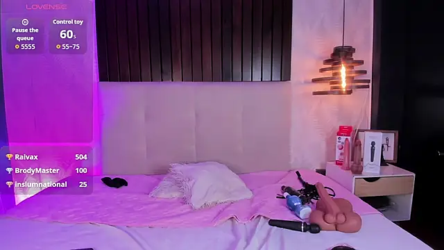 Creamy_Angelo webcam