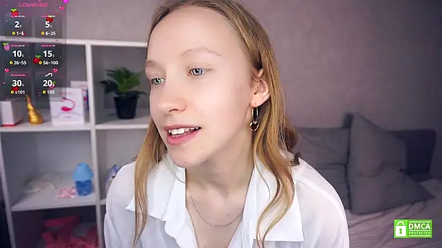 EarnestineGyllenband webcam