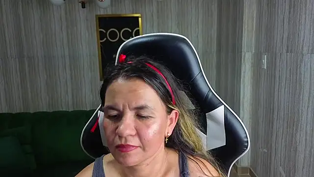 paula_lorens_t1_ webcam