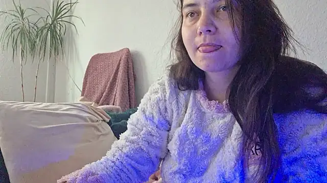 Cyndee_Winter webcam