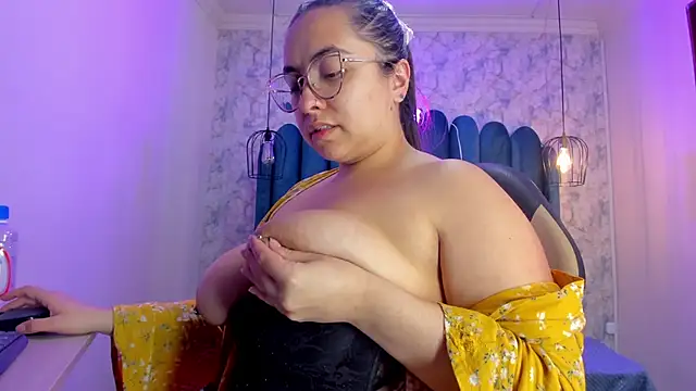 nalalye_cruzz_ webcam