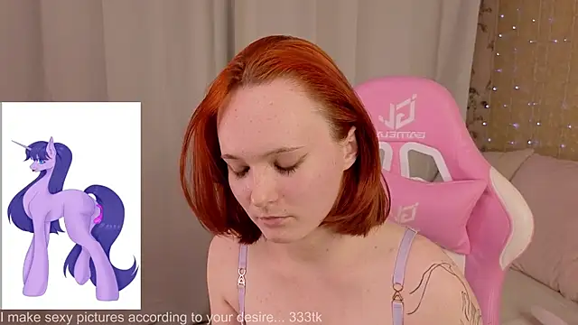 Sweet_tangerine___ webcam