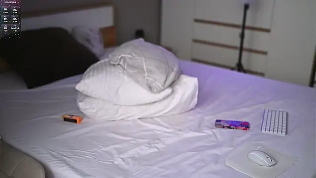 petalpage (F teen) - Fingering (3 finger)