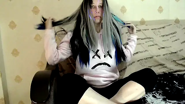 raziel_haze (Ask my age) - hello, support my artist way!