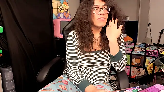 shinycherub (T young) - cum at goal