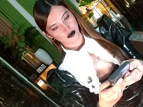 Queen_kendalx19 webcam