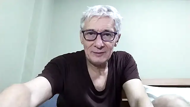 BIGUNCUTHARDCOCK webcam