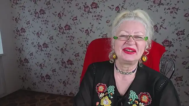 Maya_Mayflower webcam