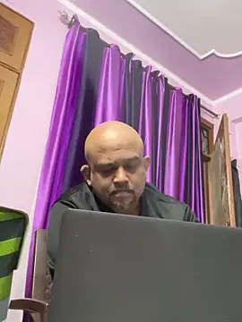 Dick_6inches_Delhi webcam