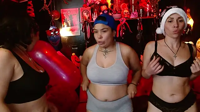 kureiji_hentaii webcam