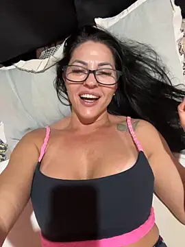 deusasafada (F milf) - Siririca no grelao