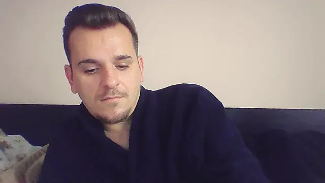 huge_cock22cm - Huge_cock22cm's free webcam - UK Sex Cams