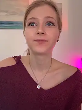 lunarase (F young) - hands bra