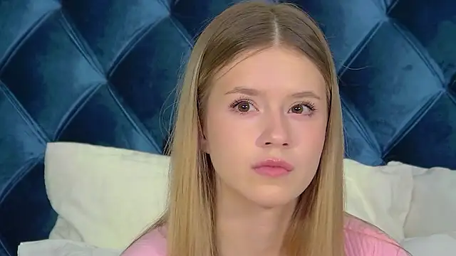 MilanaBalmain webcam