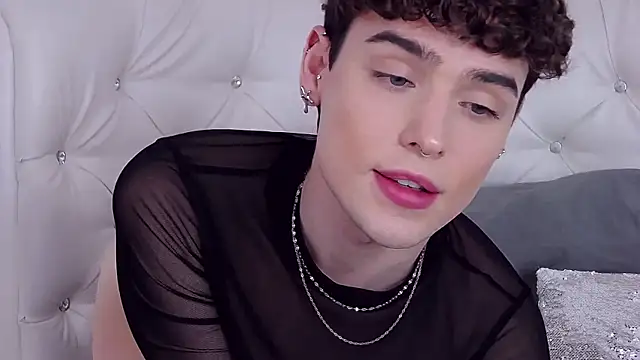 robbycharming (M young) - open legs:ass: